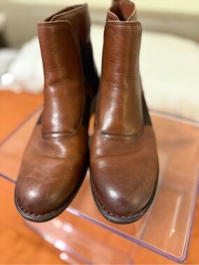Born Brown Leather Chelsea Boots